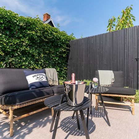 Falsterbo Guesthouse - Modern Comfort With Private Patio Skanör med Falsterbo エクステリア 写真