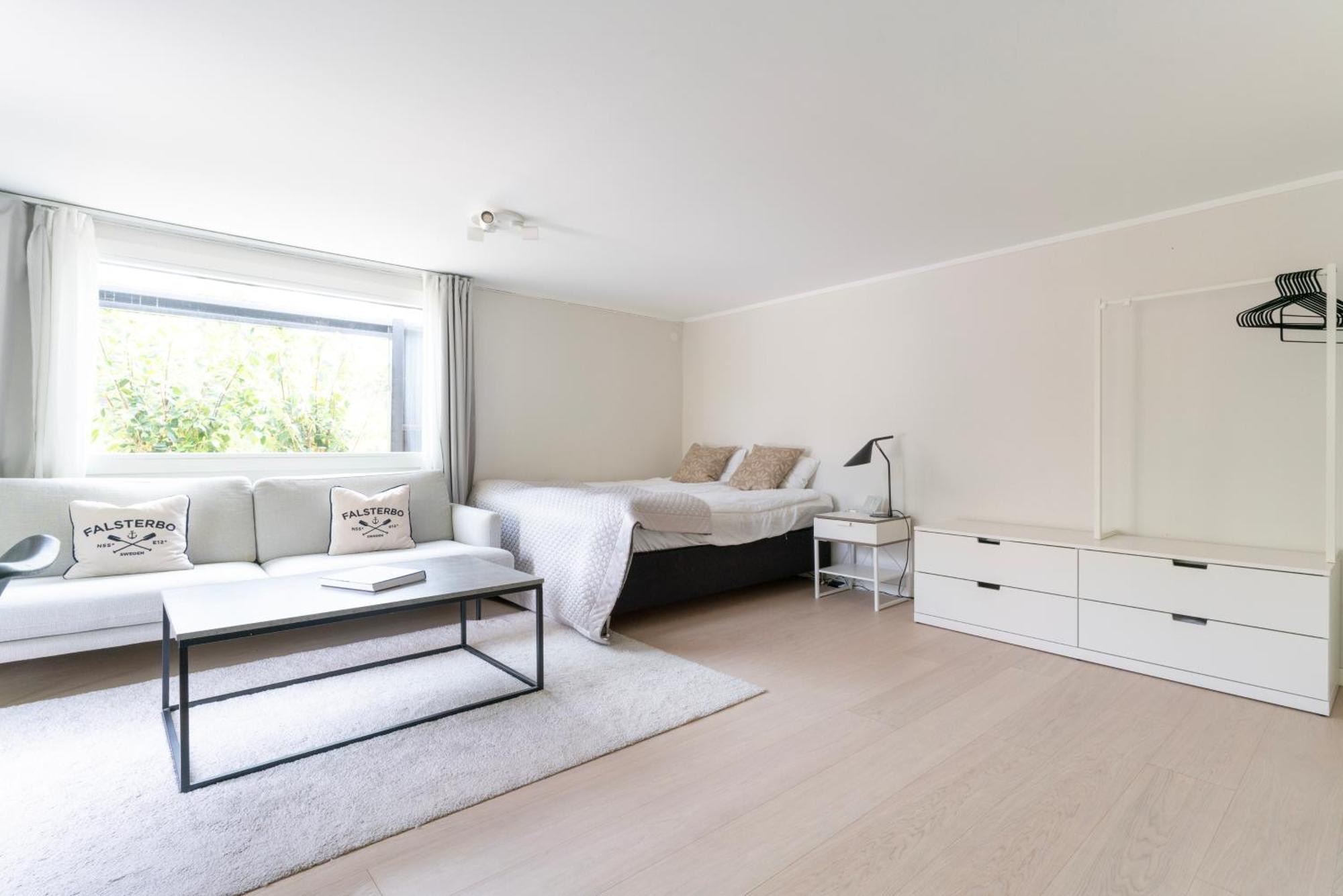 Falsterbo Guesthouse - Modern Comfort With Private Patio Skanör med Falsterbo エクステリア 写真